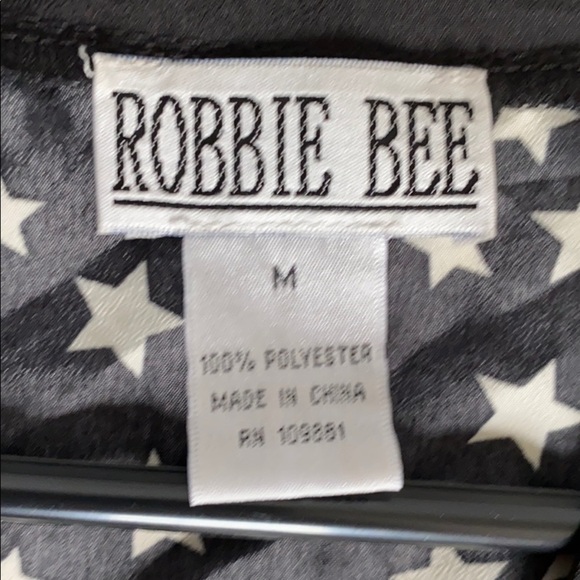 𝅺ROBBIE Bee Black and Cream Stars, Shortsleeved - Picture 9 of 15